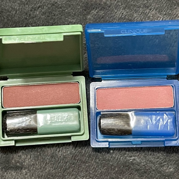 2 Clinique Blush Sets  19 SUGAR PLUM 01 NEW CLOVER & Mini Makeup Brushes - Picture 4 of 10